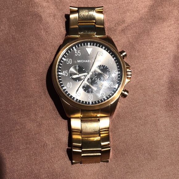 Michael Kors Watch - Picture 2 of 10